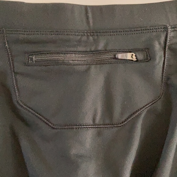 Nike Dri-Fit Running Gear - Picture 5 of 11